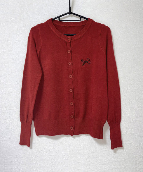 ワンポイントカーディガン リボン刺しゅう ニットトップス レディース 前開き ニットアウター クルーネック ニットセーター 韓国風 カジュアル ニット羽織 着回し 24TPS-052